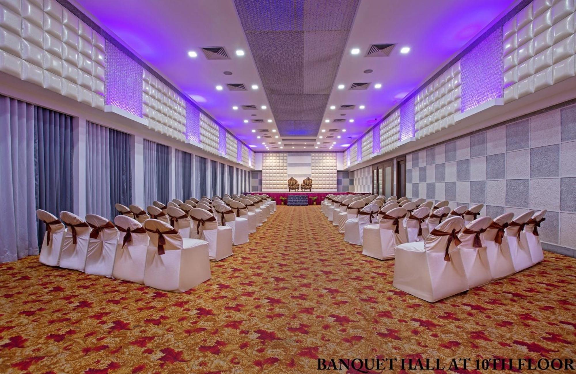 Hotel Rajmahal Guwahati Dış mekan fotoğraf