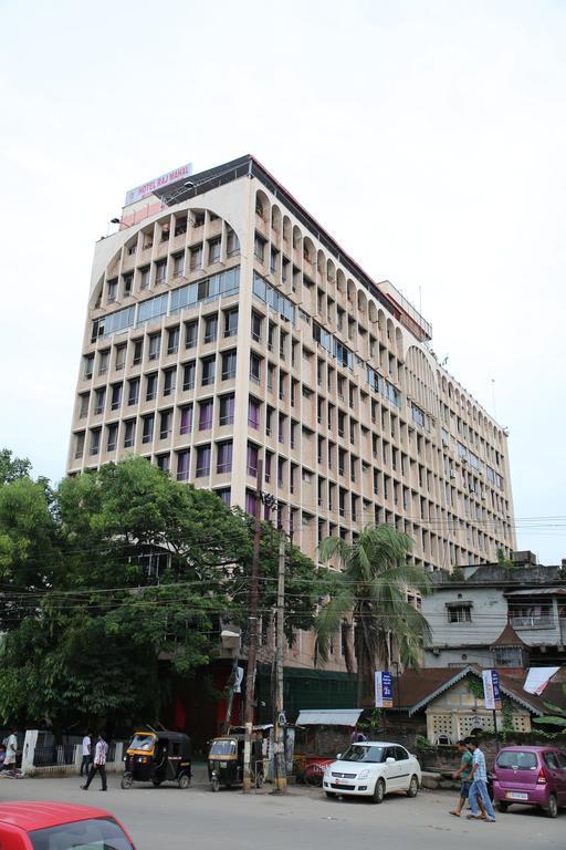 Hotel Rajmahal Guwahati Dış mekan fotoğraf